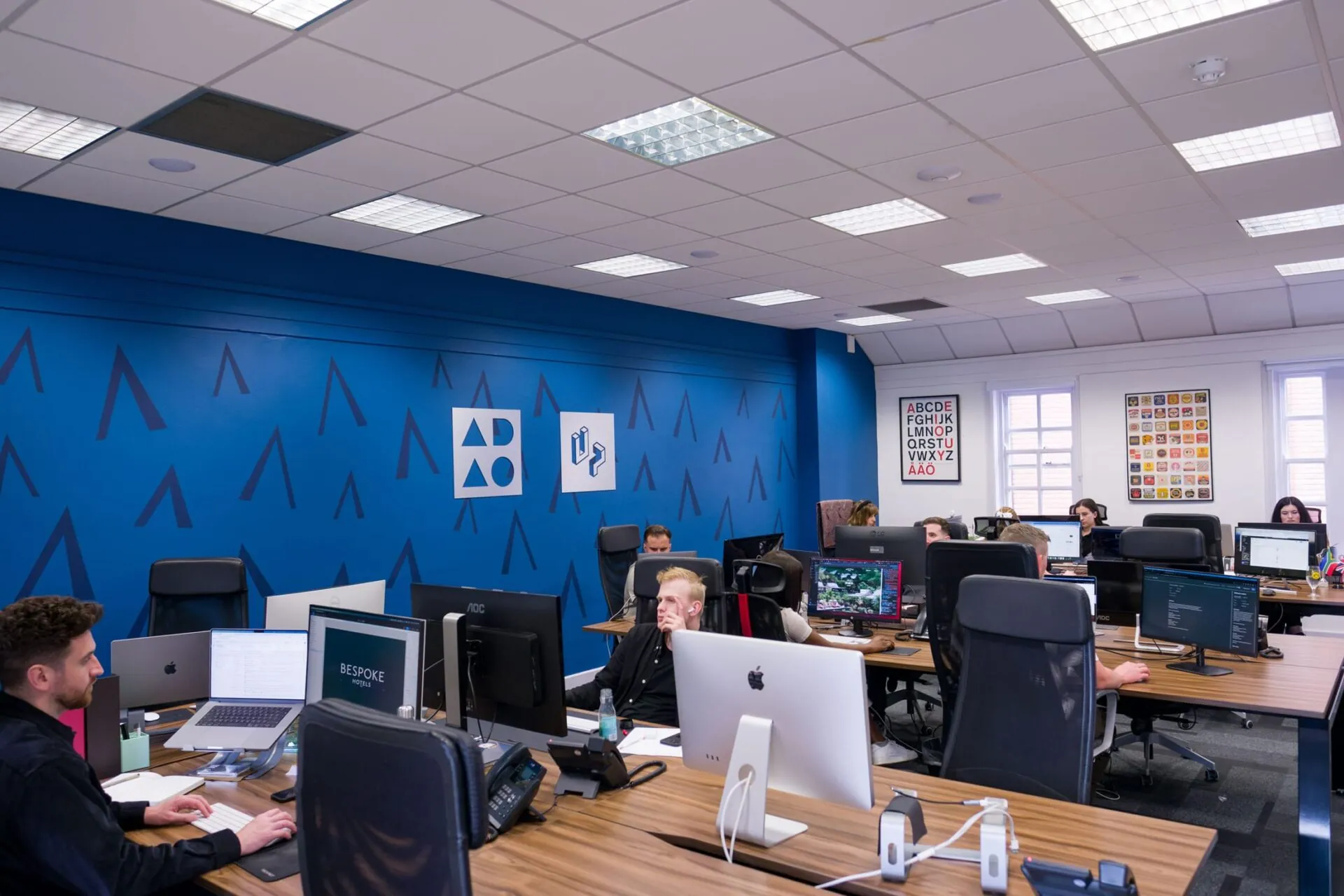 full-office-design-side